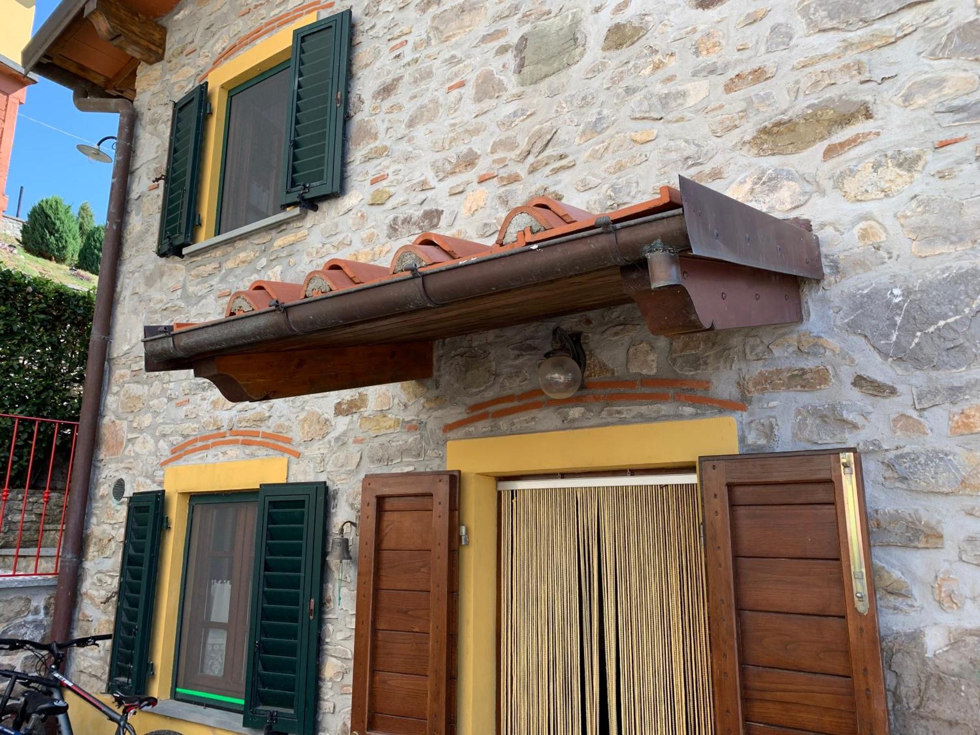 Deliziosa Casetta Sull'Appennino Toscano Montefegatesi Luaran gambar