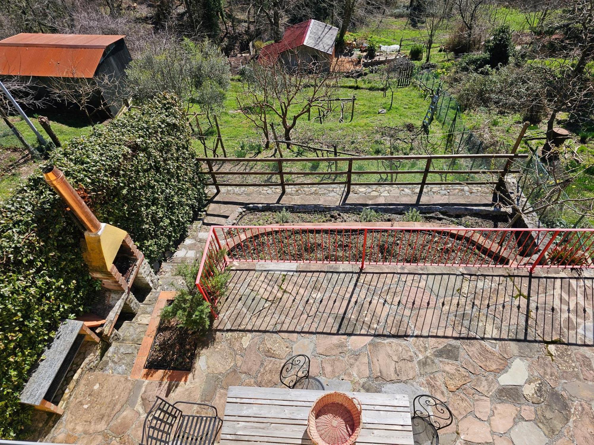 Deliziosa Casetta Sull'Appennino Toscano Montefegatesi Luaran gambar